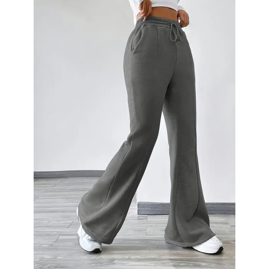 Bella | Women's Flared Sweatpants | Regular